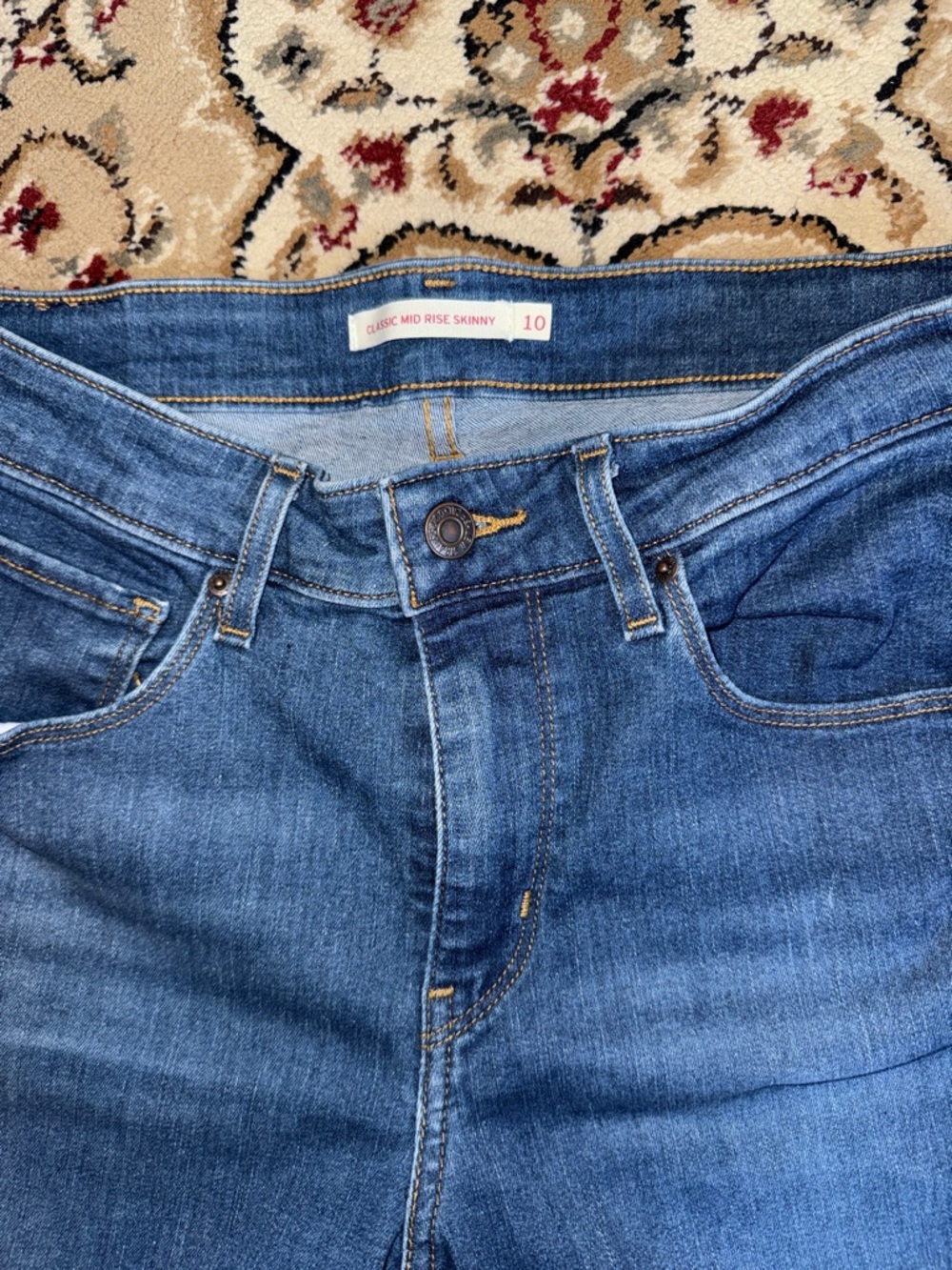 Classic Levi mid rise skinny - Picture 2 of 5